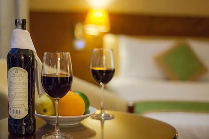 EMERALD HOTEL HANOI