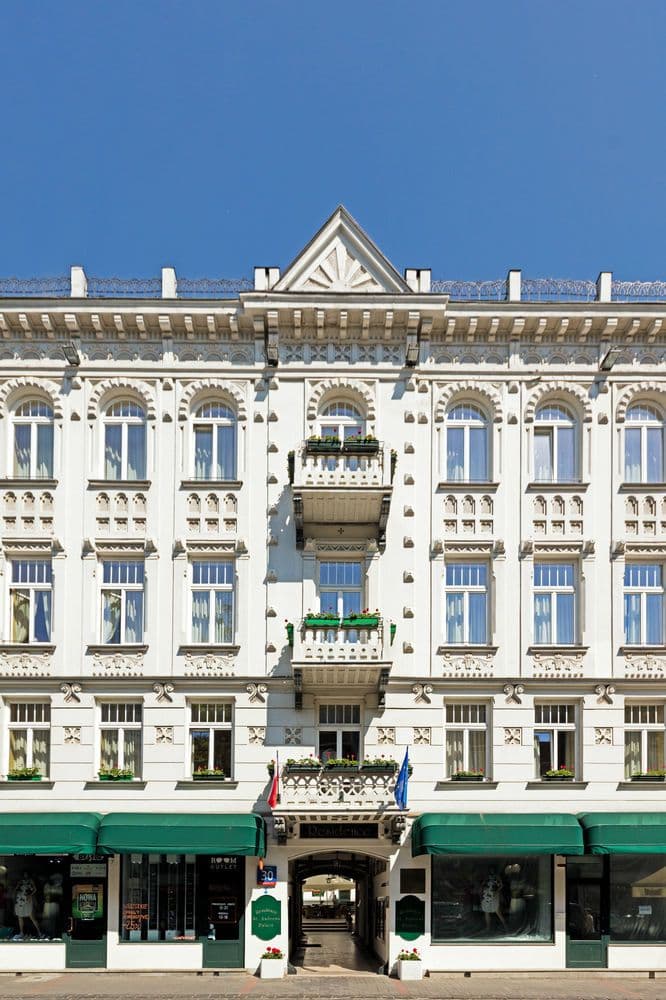 RESIDENCE ST. ANDREW'S PALACE