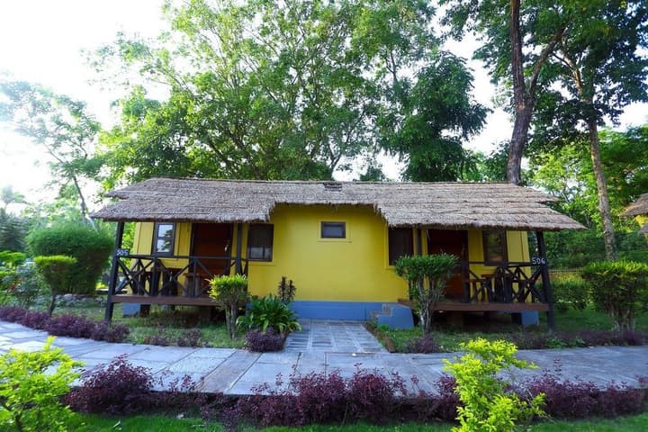 SAFARI ADVENTURE LODGE