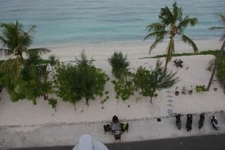 RIVETHI BEACH (RB) HOTEL