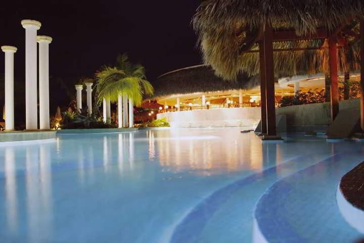 MELIA CARIBE TROPICAL ALL INCLUSIVE BEACH & GOLF