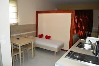 TRIANTAFILLAS APPARTMENTS