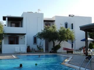 TRIANTAFILLAS APPARTMENTS