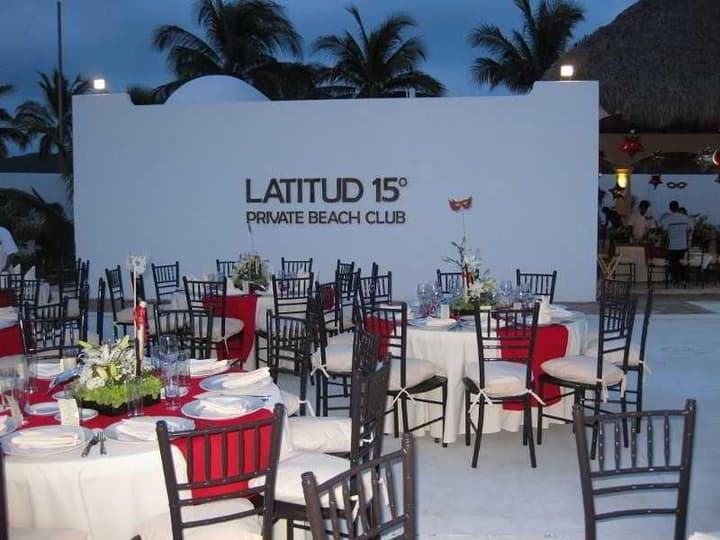 LA ISLA HUATULCO & BEACH CLUB