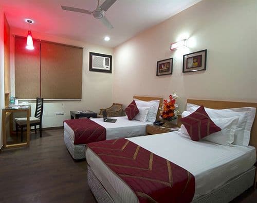 HOTEL METROPOLITAN KAROL BAGH
