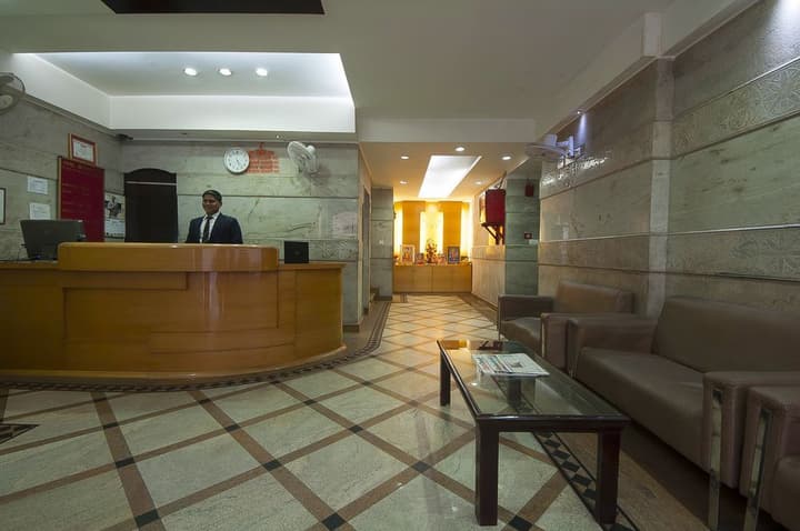 HOTEL METROPOLITAN KAROL BAGH