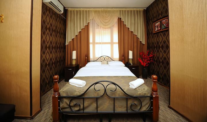 VILLA OLD RUSTAVELI