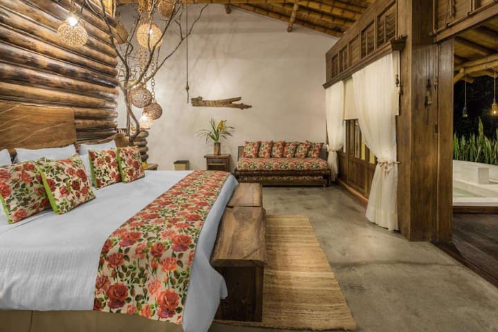 CASA SAN CARLOS LODGE