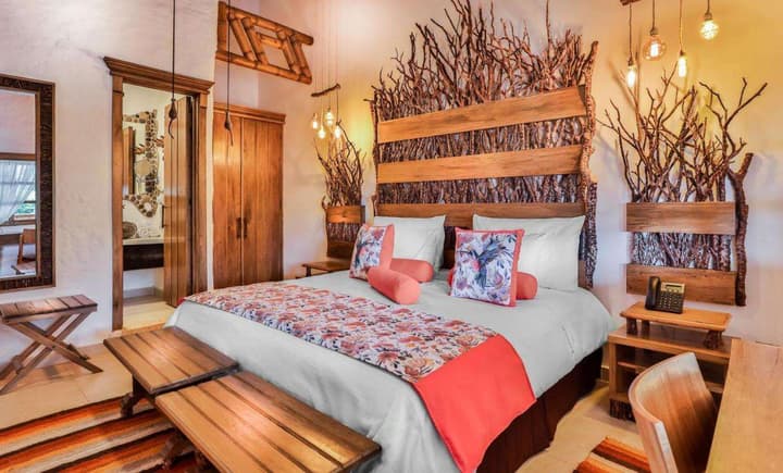 CASA SAN CARLOS LODGE
