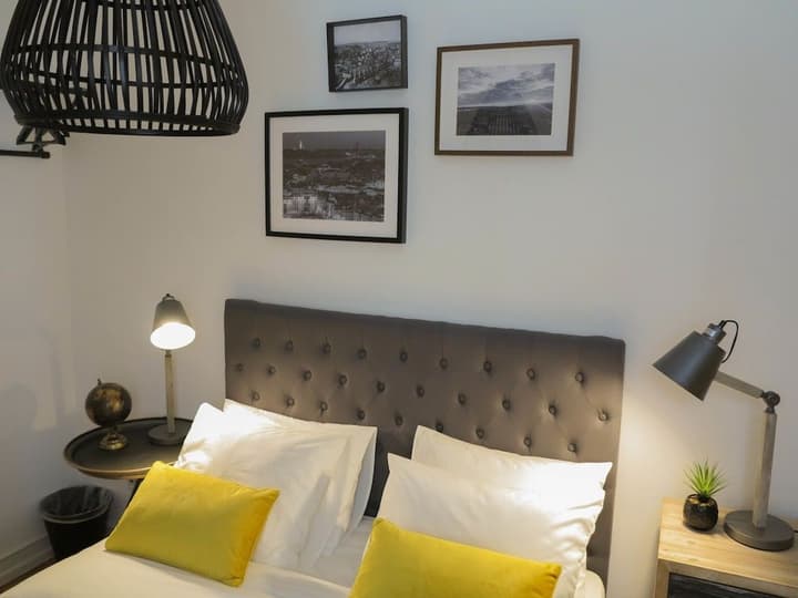 DUMONT LISBON GUESTHOUSE