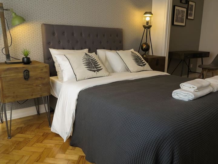 DUMONT LISBON GUESTHOUSE