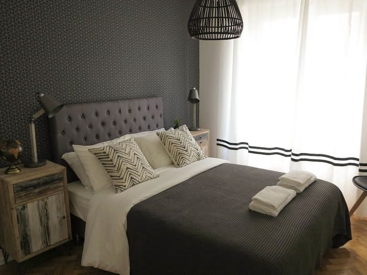 DUMONT LISBON GUESTHOUSE
