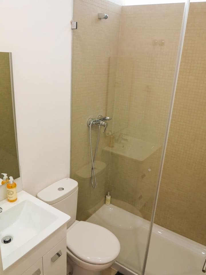 DUMONT LISBON GUESTHOUSE