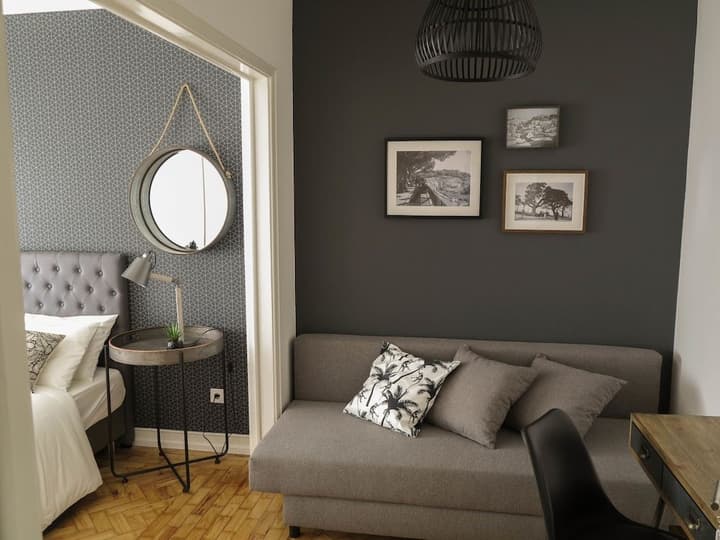 DUMONT LISBON GUESTHOUSE