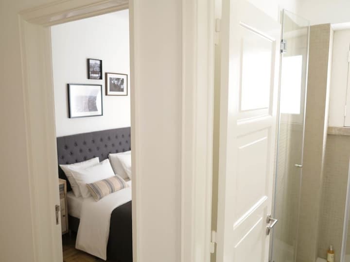 DUMONT LISBON GUESTHOUSE