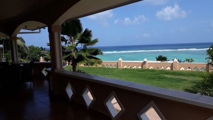 AU FOND DE MER VIEW