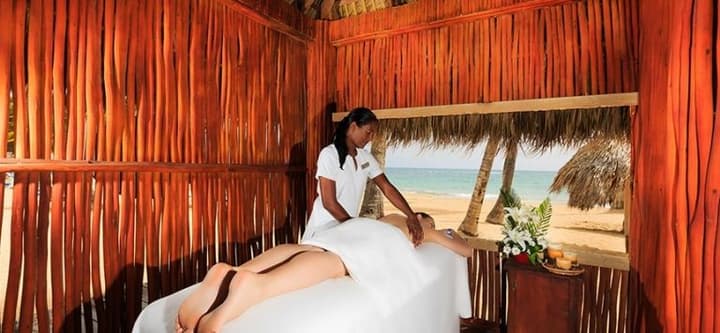 SIRENIS COCOTAL BEACH RESORT CASINO & AQUAGAMES