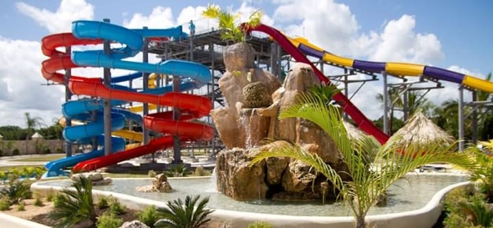 SIRENIS COCOTAL BEACH RESORT CASINO & AQUAGAMES