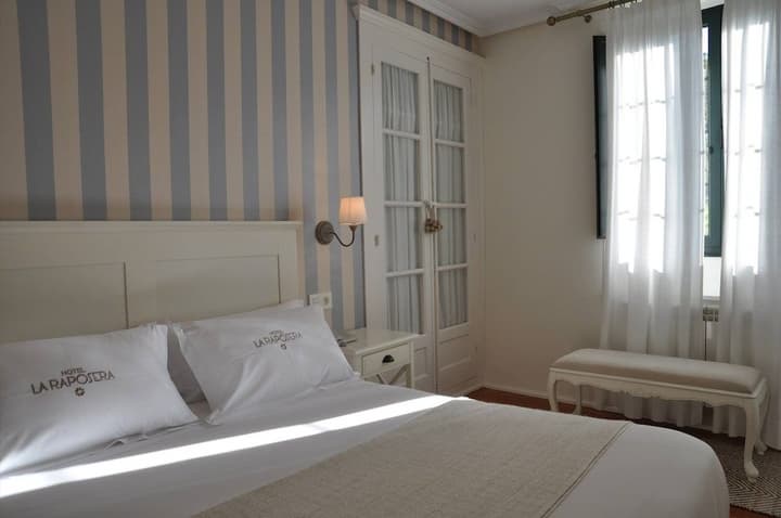 HOTEL LA RAPOSERA