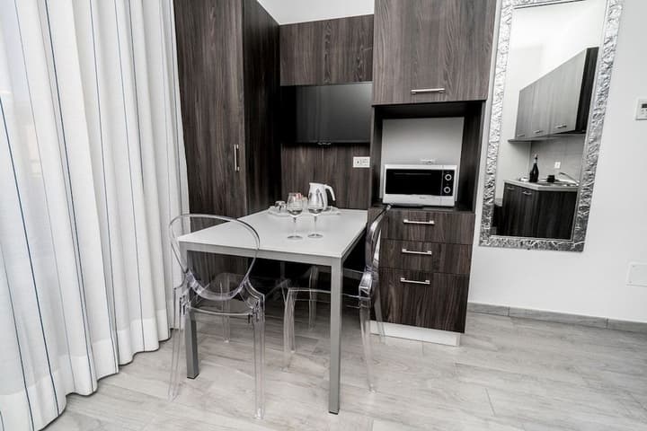 HOTEL TRE ROSE