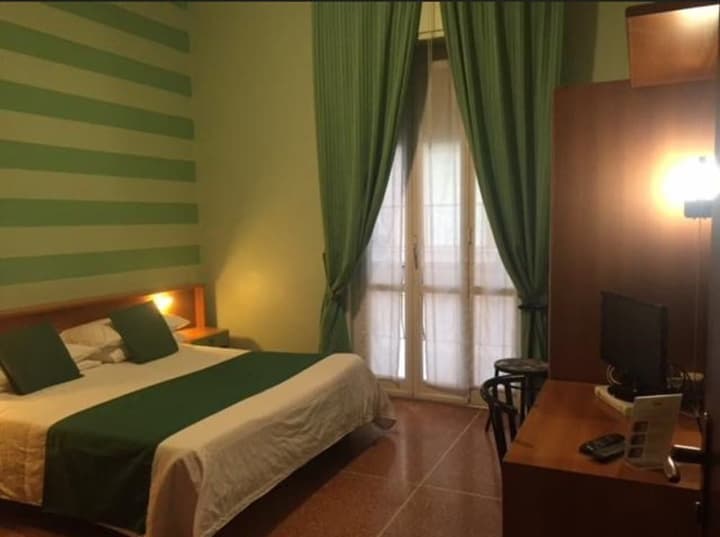 HOTEL GLORY