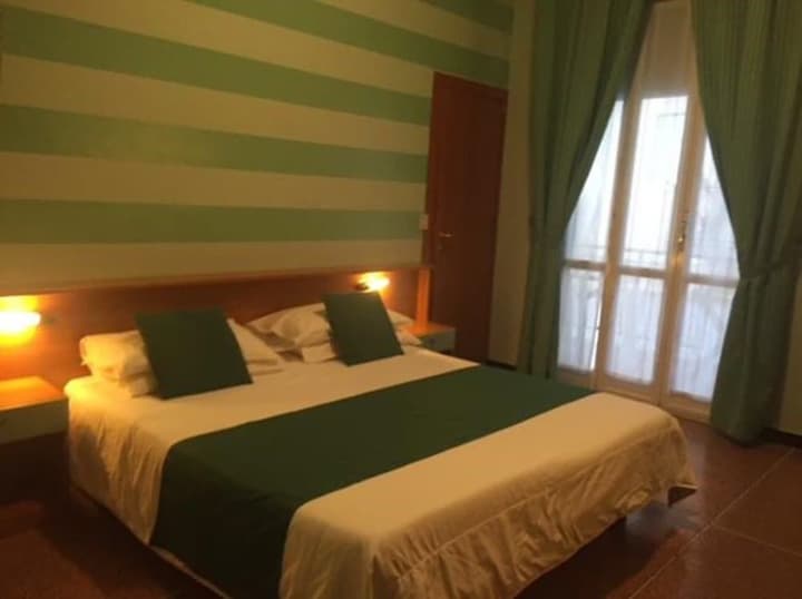 HOTEL GLORY