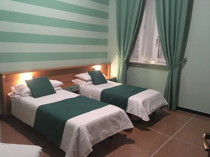 HOTEL GLORY