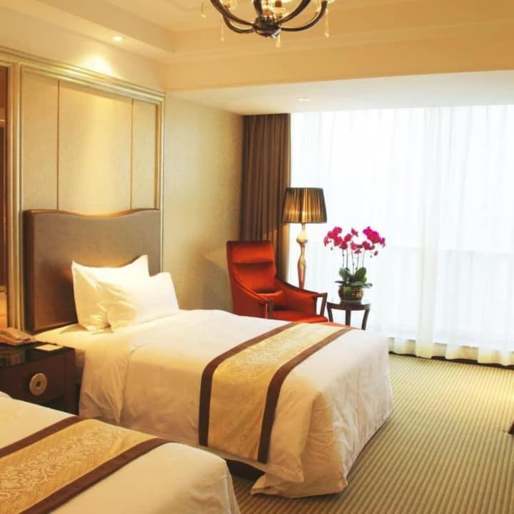 TITAN CENTRAL PARK HOTEL