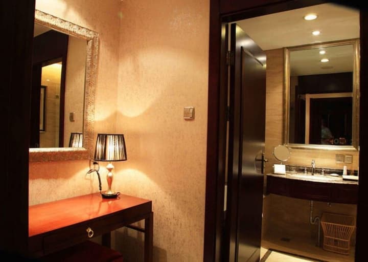 TITAN CENTRAL PARK HOTEL