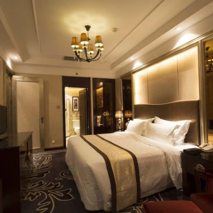 TITAN CENTRAL PARK HOTEL