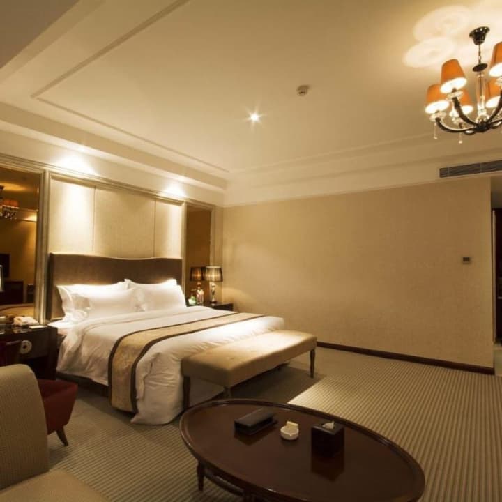 TITAN CENTRAL PARK HOTEL