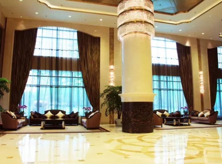 TITAN CENTRAL PARK HOTEL