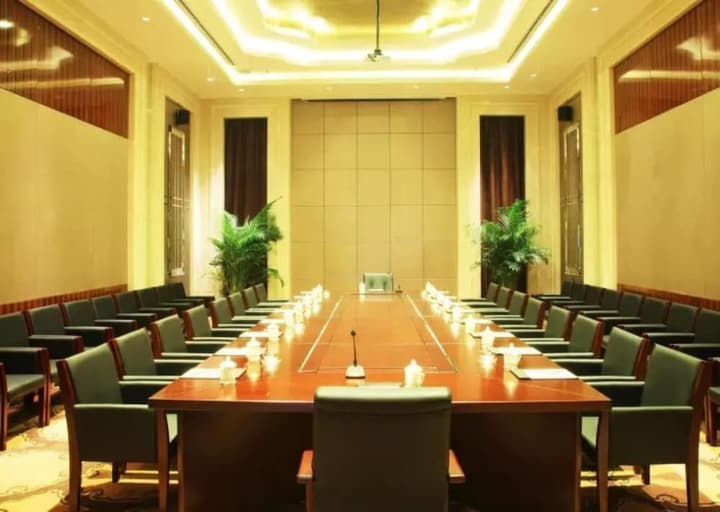 TITAN CENTRAL PARK HOTEL