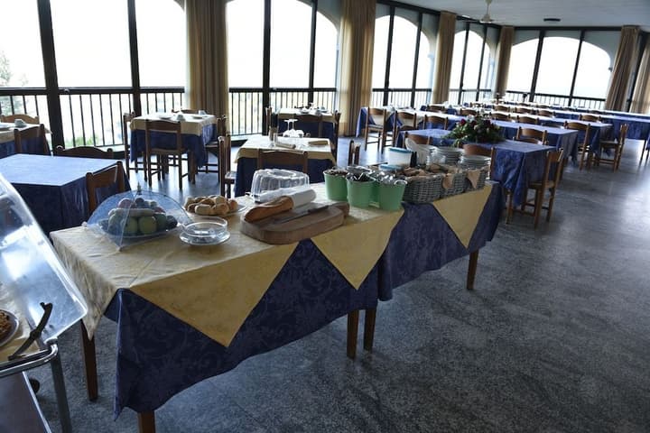 BATTLE OF BRITAIN HOTEL