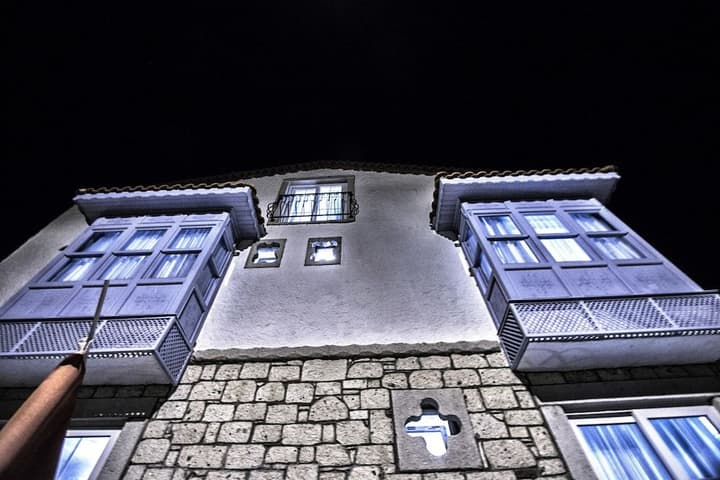NAZ KONAK ALACATI