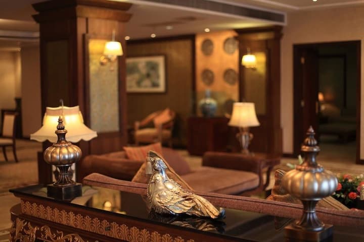 COUNTRY GARDEN PHOENIX HOTEL