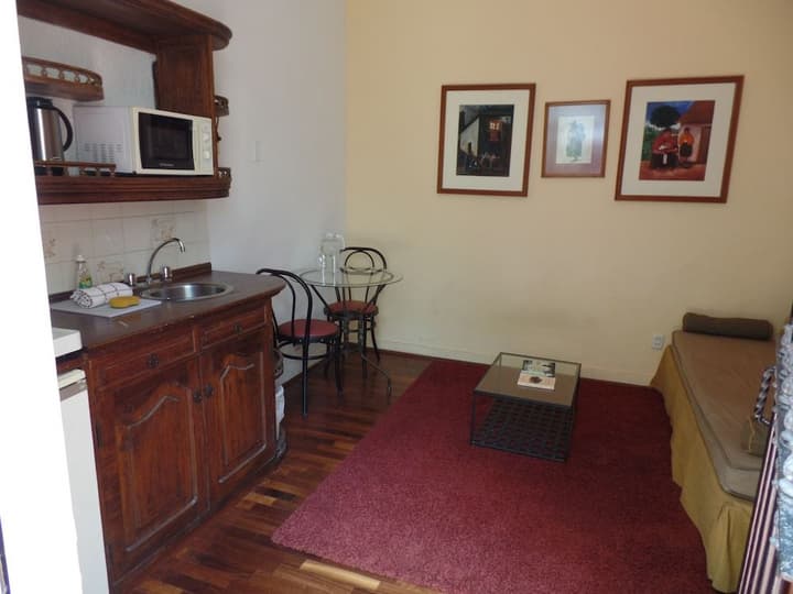 HOSTAL EL PATIO B&B