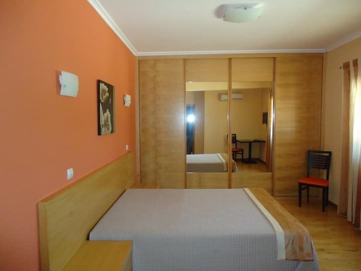 HOTEL ENCOSTAS DE NANTES
