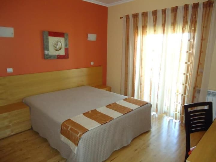 HOTEL ENCOSTAS DE NANTES