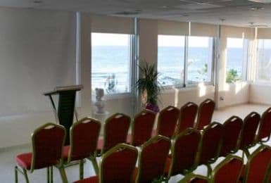 FLAMINGO BEACH HOTEL