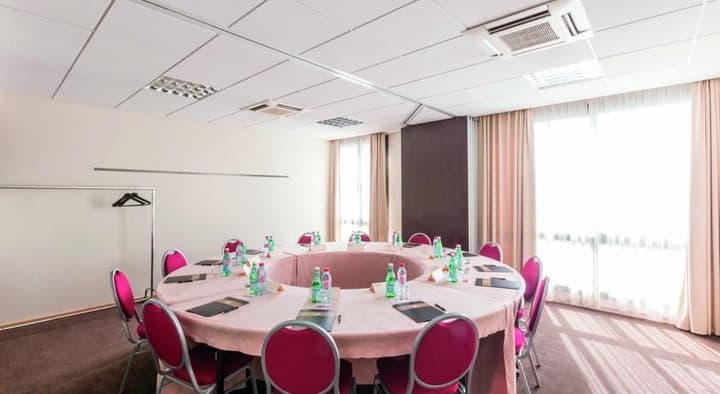 CLARION APARTHOTEL TOULOUSE BLAGNAC AIRPORT  