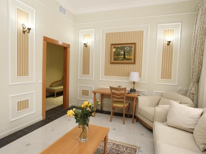 SERGEI PALACE HOTEL