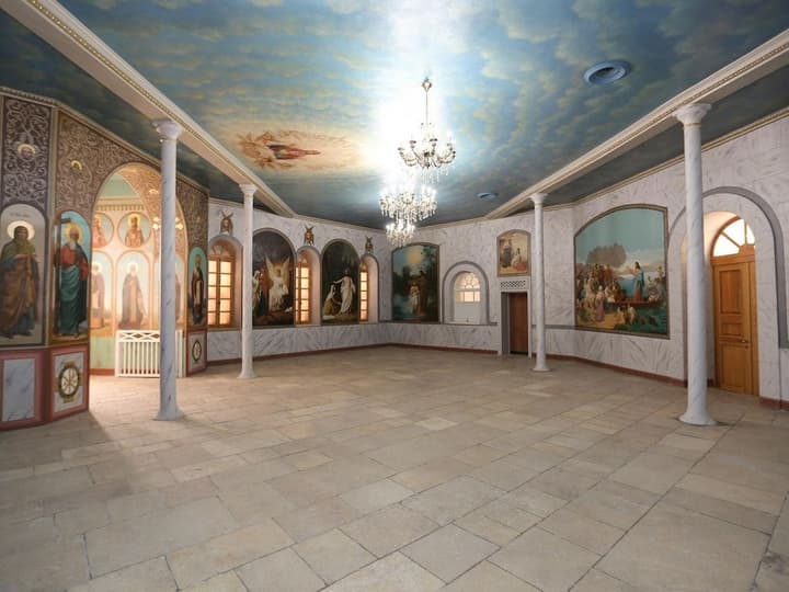 SERGEI PALACE HOTEL