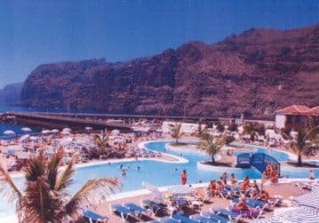 APARTAMENTOS POBLADO MARINERO