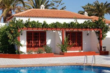 BUNGALOWS CASTILLO BEACH