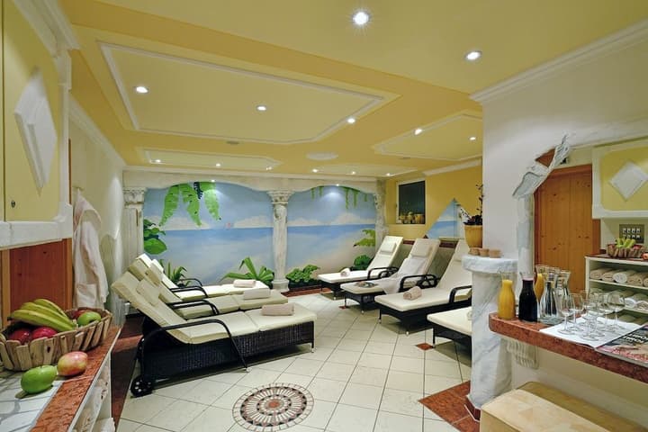 HOTEL FORTUNA