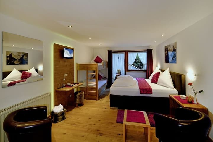 HOTEL FORTUNA