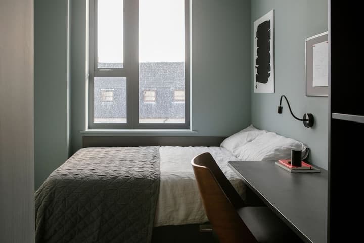 THE HATCH ROOMS