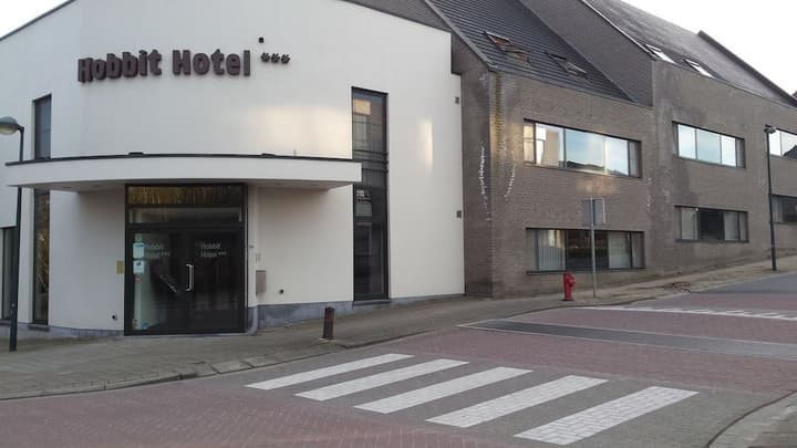 HOBBIT HOTEL ZAVENTEM  