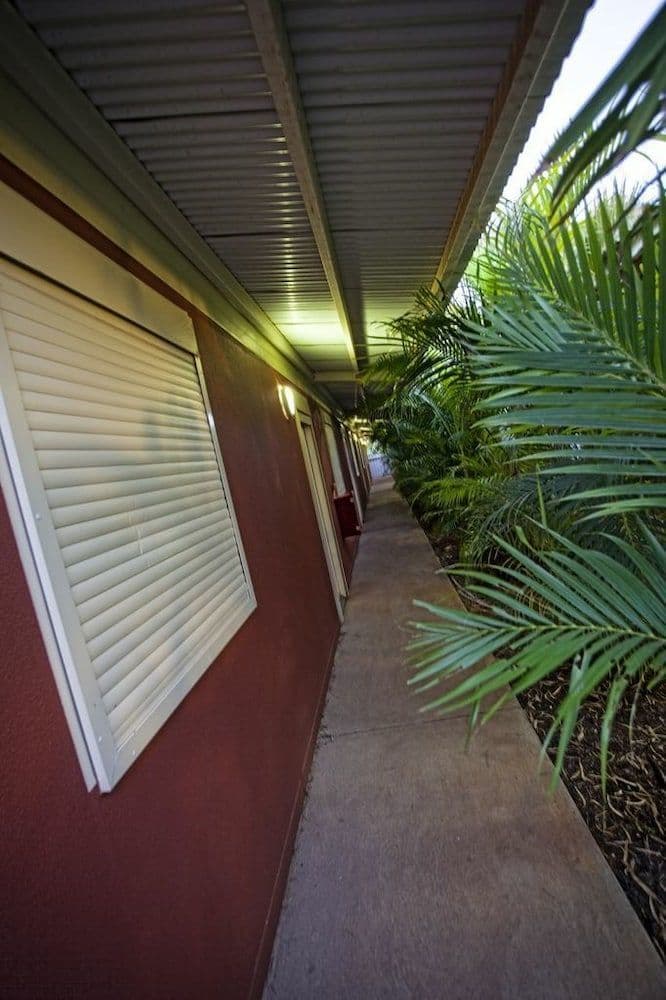 CATTRALL PARK MOTEL